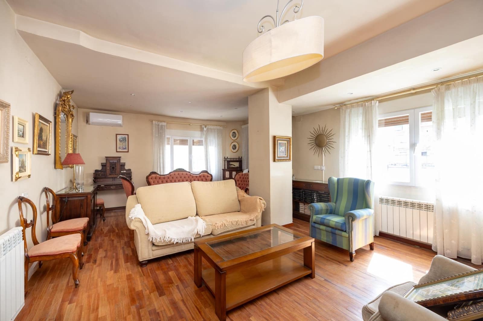 Piso de 3 habitaciones en Granada ciudad en venta - 470.000 € (Ref: 9973532)
