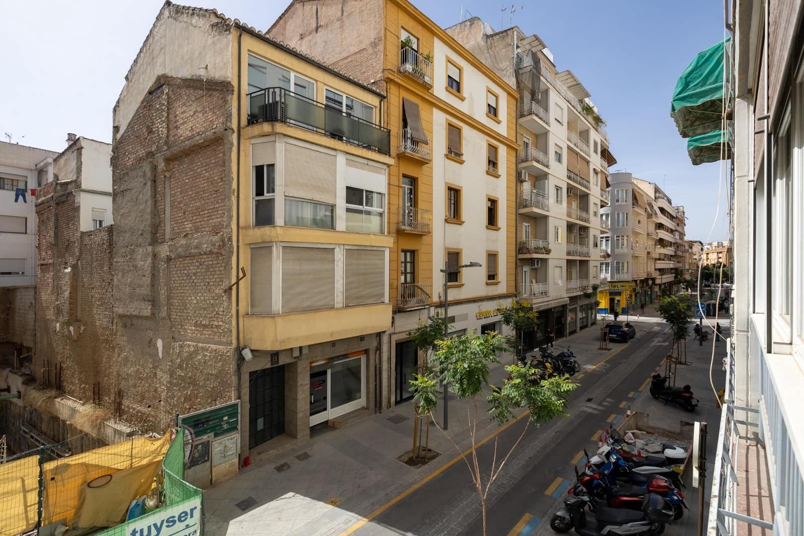 Piso de 3 habitaciones en Granada ciudad en venta - 470.000 € (Ref: 9973532)