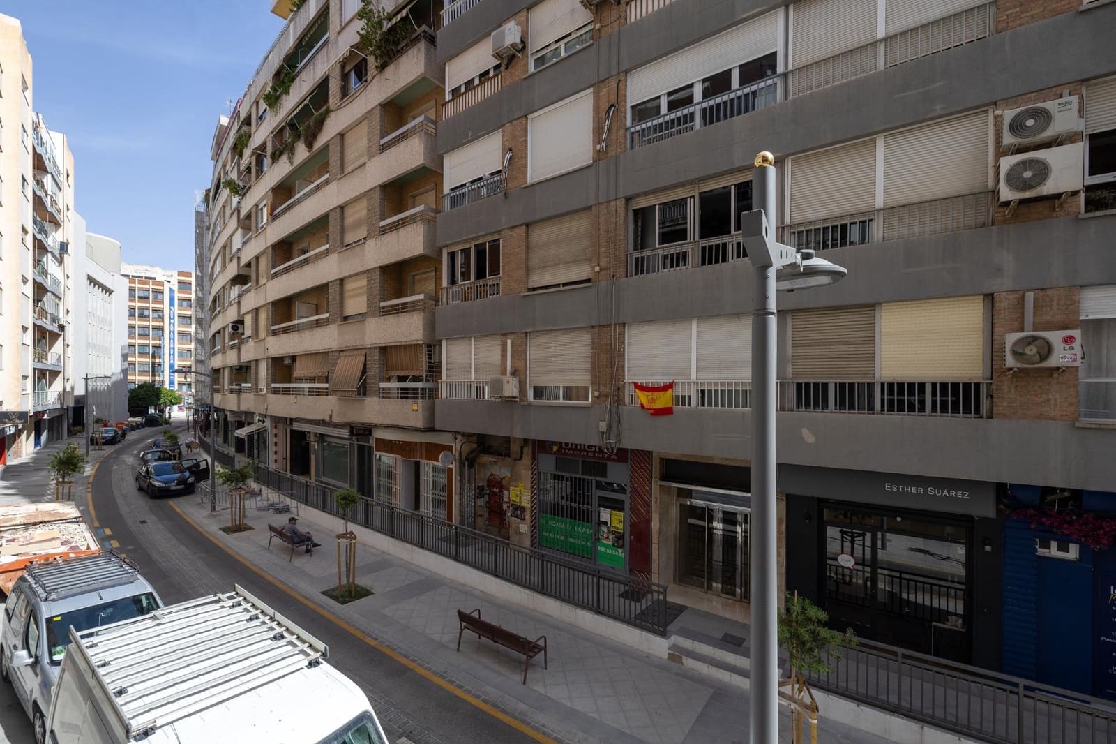 Piso de 3 habitaciones en Granada ciudad en venta - 470.000 € (Ref: 9973532)