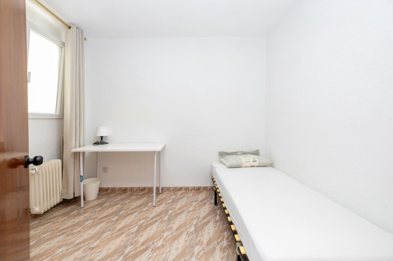 4 Zimmer Wohnung zu verkaufen in Granada Stadt - 330.000 € (Ref: 9975642)