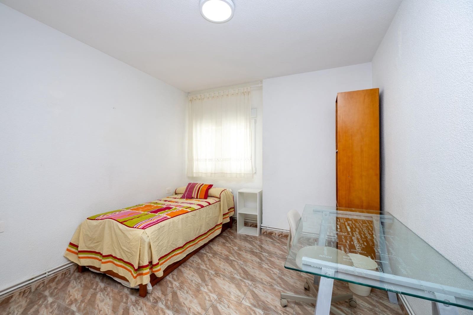 4 Zimmer Wohnung zu verkaufen in Granada Stadt - 330.000 € (Ref: 9975642)