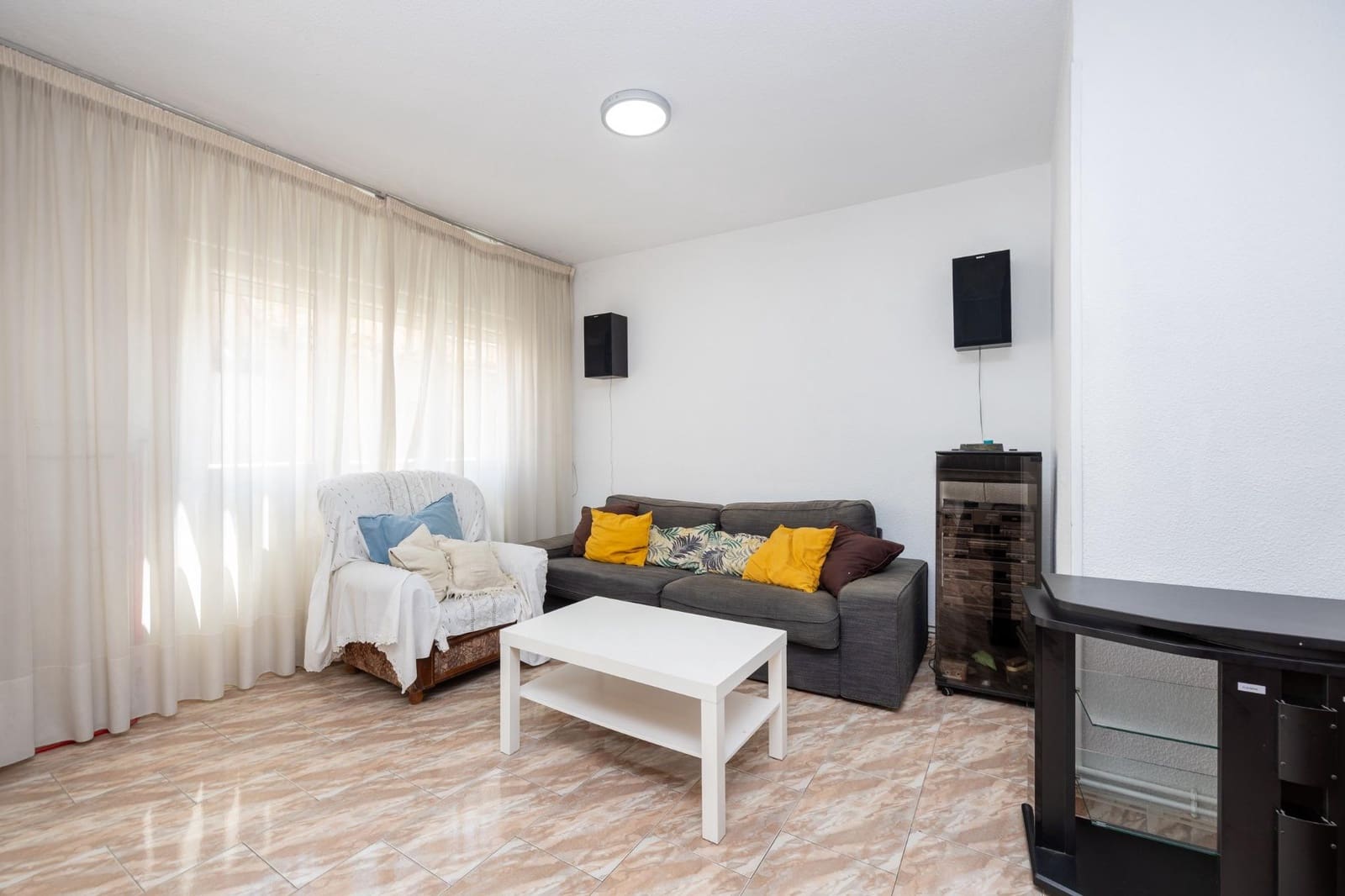 4 Zimmer Wohnung zu verkaufen in Granada Stadt - 330.000 € (Ref: 9975642)