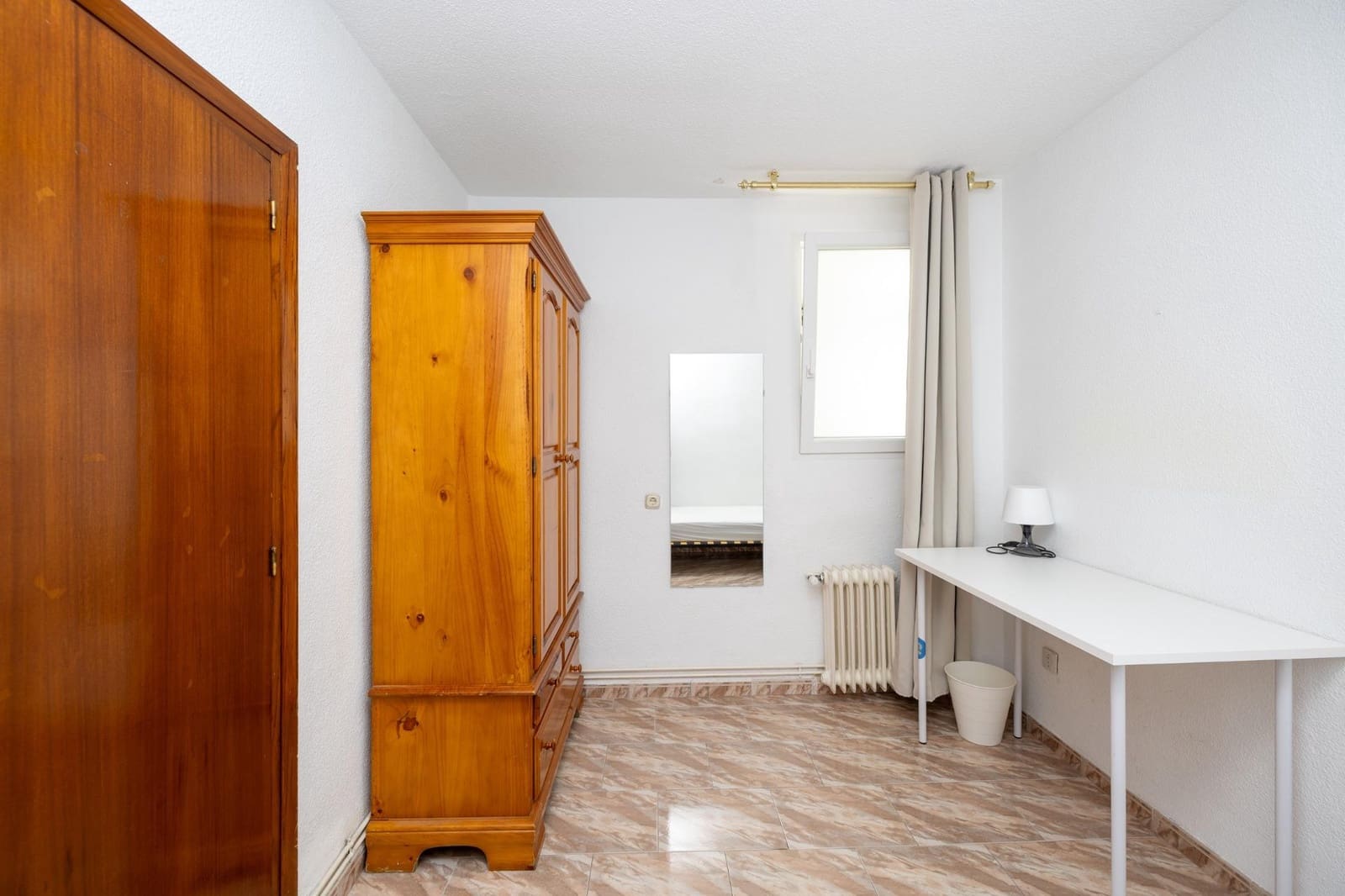 4 Zimmer Wohnung zu verkaufen in Granada Stadt - 330.000 € (Ref: 9975642)
