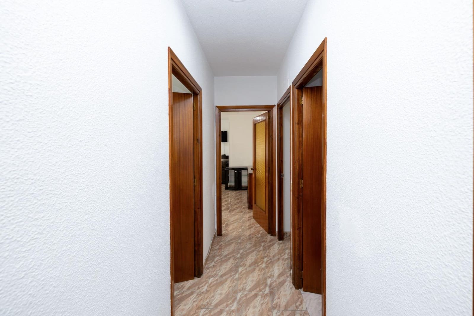 4 Zimmer Wohnung zu verkaufen in Granada Stadt - 330.000 € (Ref: 9975642)