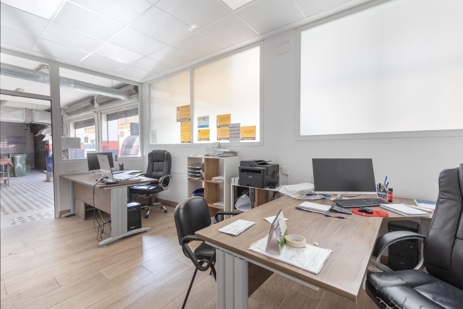 Commercial for sale in Granada city - € 400,000 (Ref: 9975644)