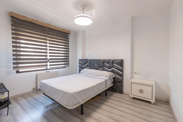 4 chambre Villa/Maison Mitoyenne à vendre à Pulianas avec piscine garage - 250 000 € (Ref: 9975645)