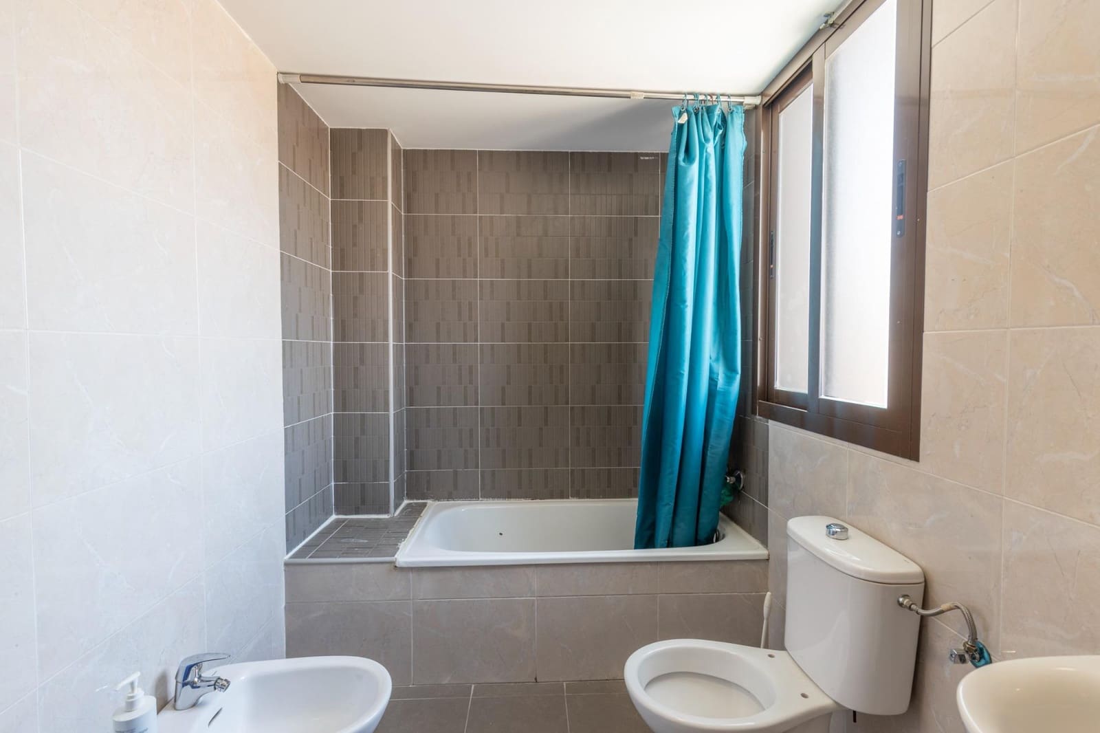 4 soverom Rekkehus til salgs i Pulianas med svømmebasseng garasje - € 250 000 (Ref: 9975645)