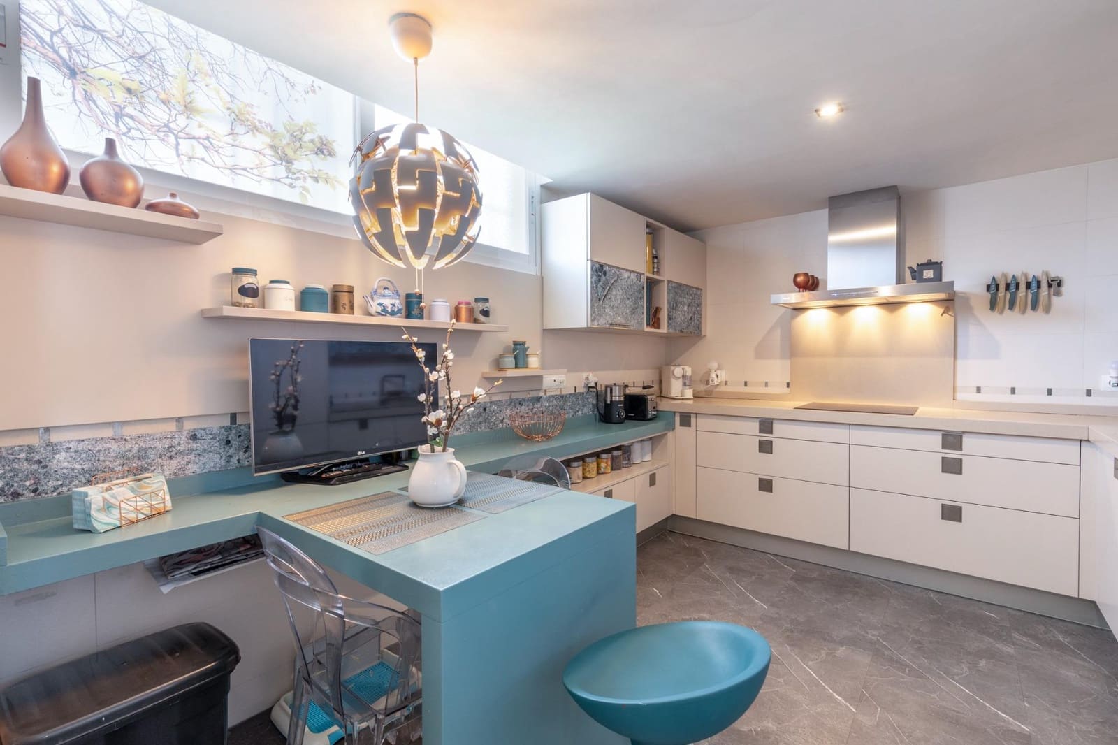 Adosado de 4 habitaciones en Granada ciudad en venta con piscina garaje - 655.000 € (Ref: 9977507)