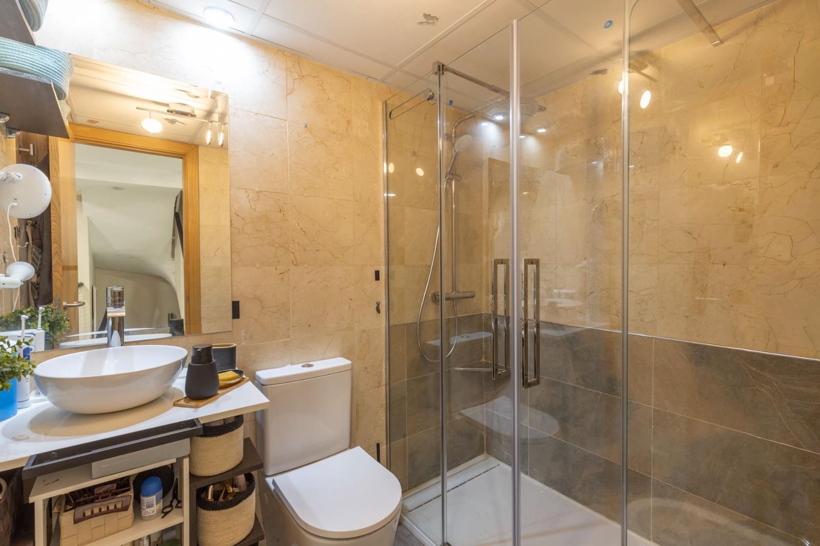Adosado de 4 habitaciones en Granada ciudad en venta con piscina garaje - 655.000 € (Ref: 9977507)