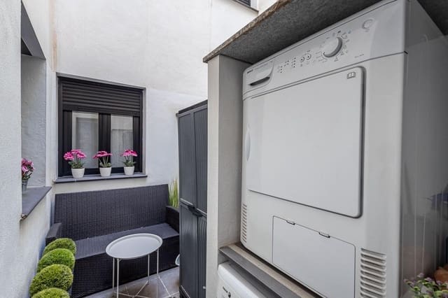 2 soveværelse Lejlighed til salg i Maracena - € 245.000 (Ref: 9977509)