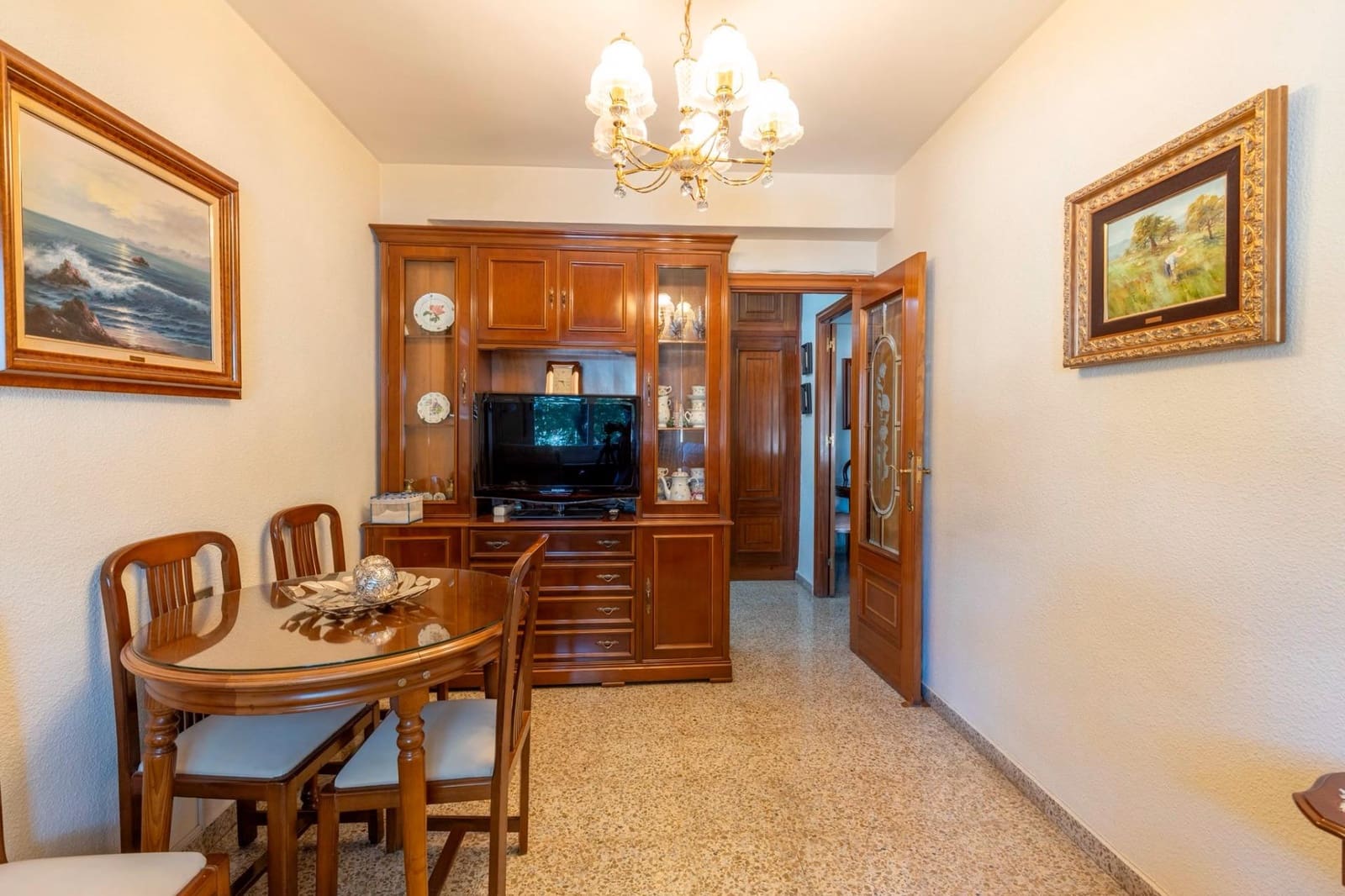 4 soveværelse Lejlighed til salg i Granada by med garage - € 270.000 (Ref: 9977510)