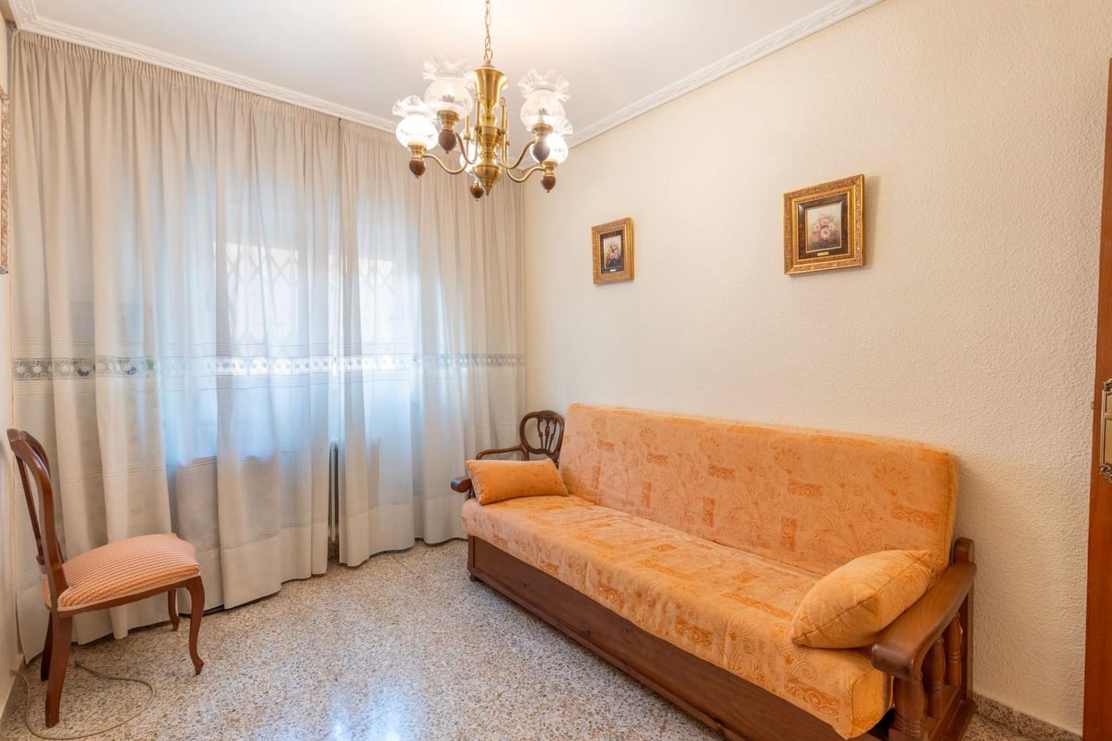 4 soveværelse Lejlighed til salg i Granada by med garage - € 270.000 (Ref: 9977510)