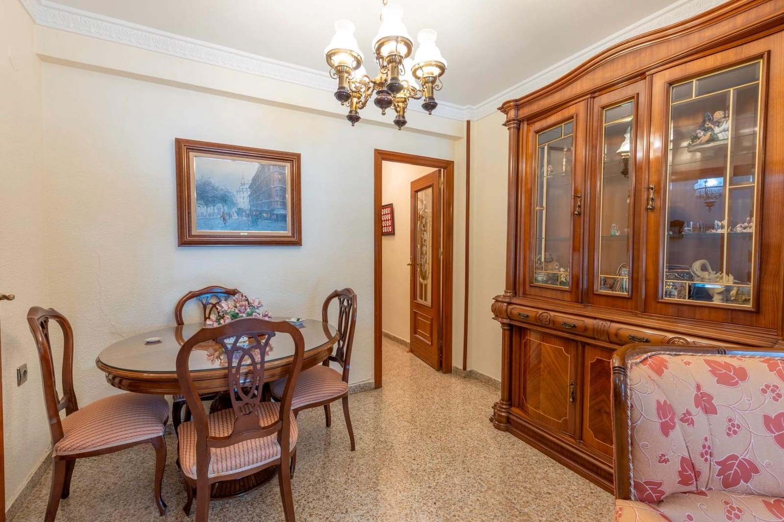 4 soveværelse Lejlighed til salg i Granada by med garage - € 270.000 (Ref: 9977510)