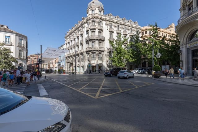 Erhverv til salg i San Matías - Realejo, Granada by - € 650.000 (Ref: 9977511)