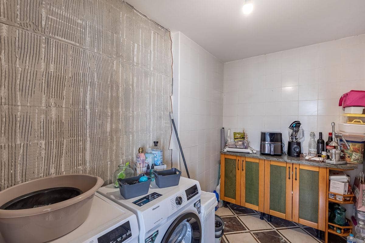 3 sypialnia Dom na sprzedaż w Gojar z garażem - 340 000 € (Ref: 9977514)