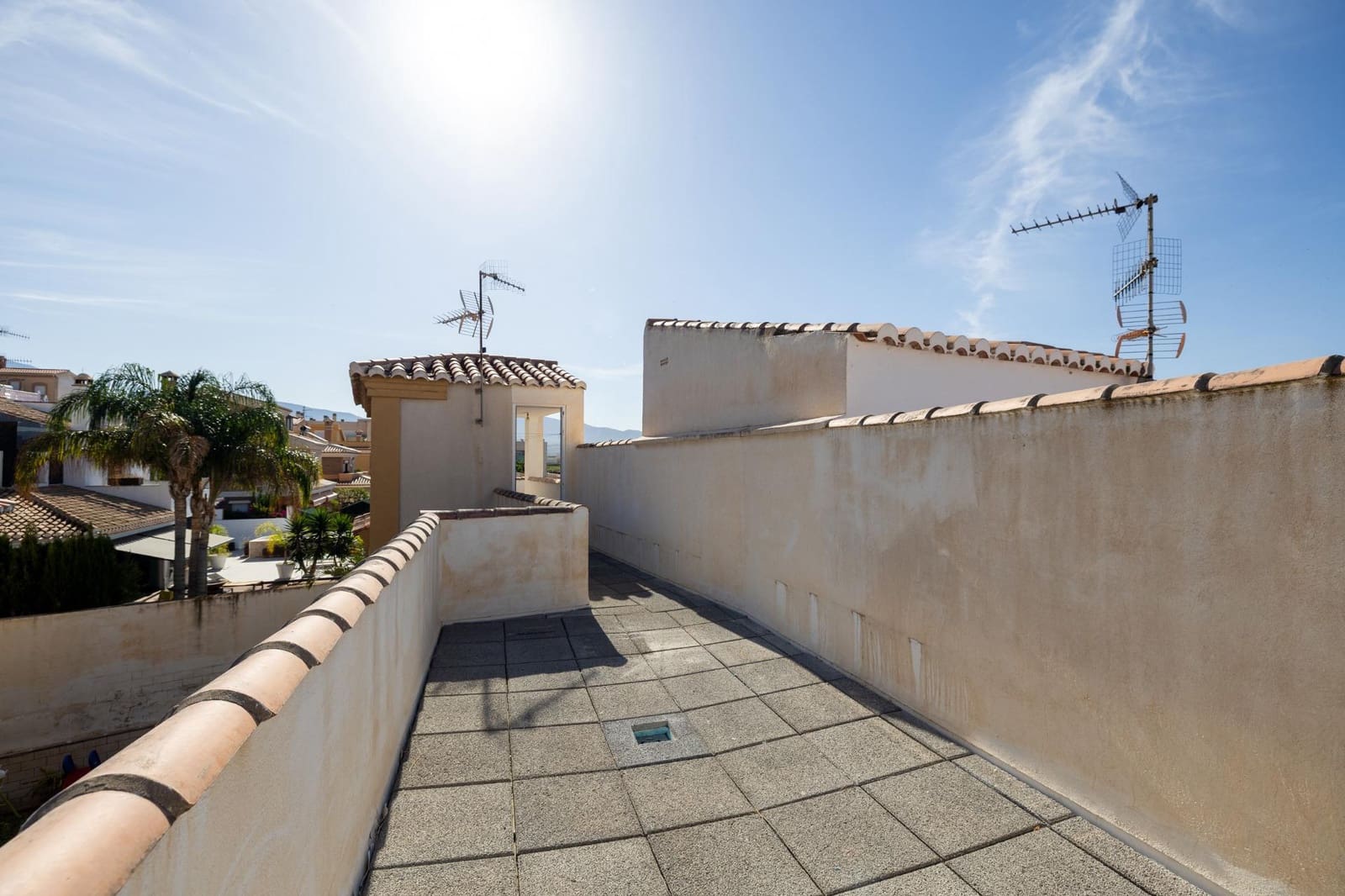 3 soveværelse Rækkehus til salg i Motril med garage - € 390.000 (Ref: 9983143)