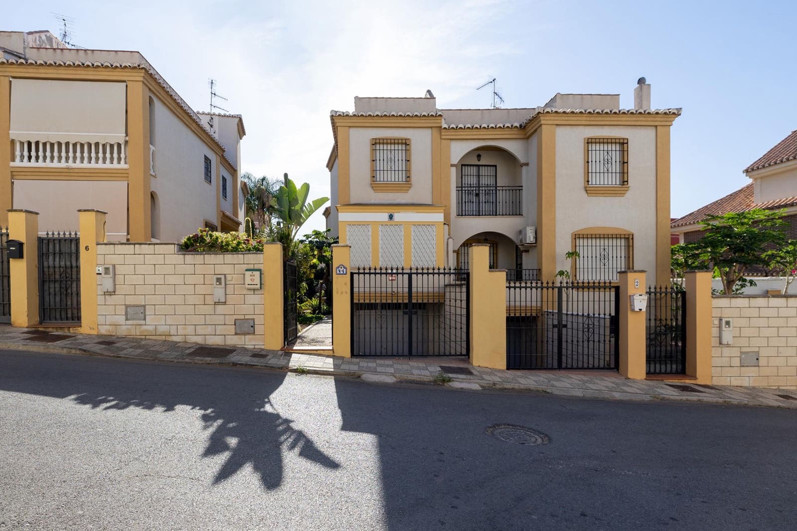3 soveværelse Rækkehus til salg i Motril med garage - € 390.000 (Ref: 9983143)