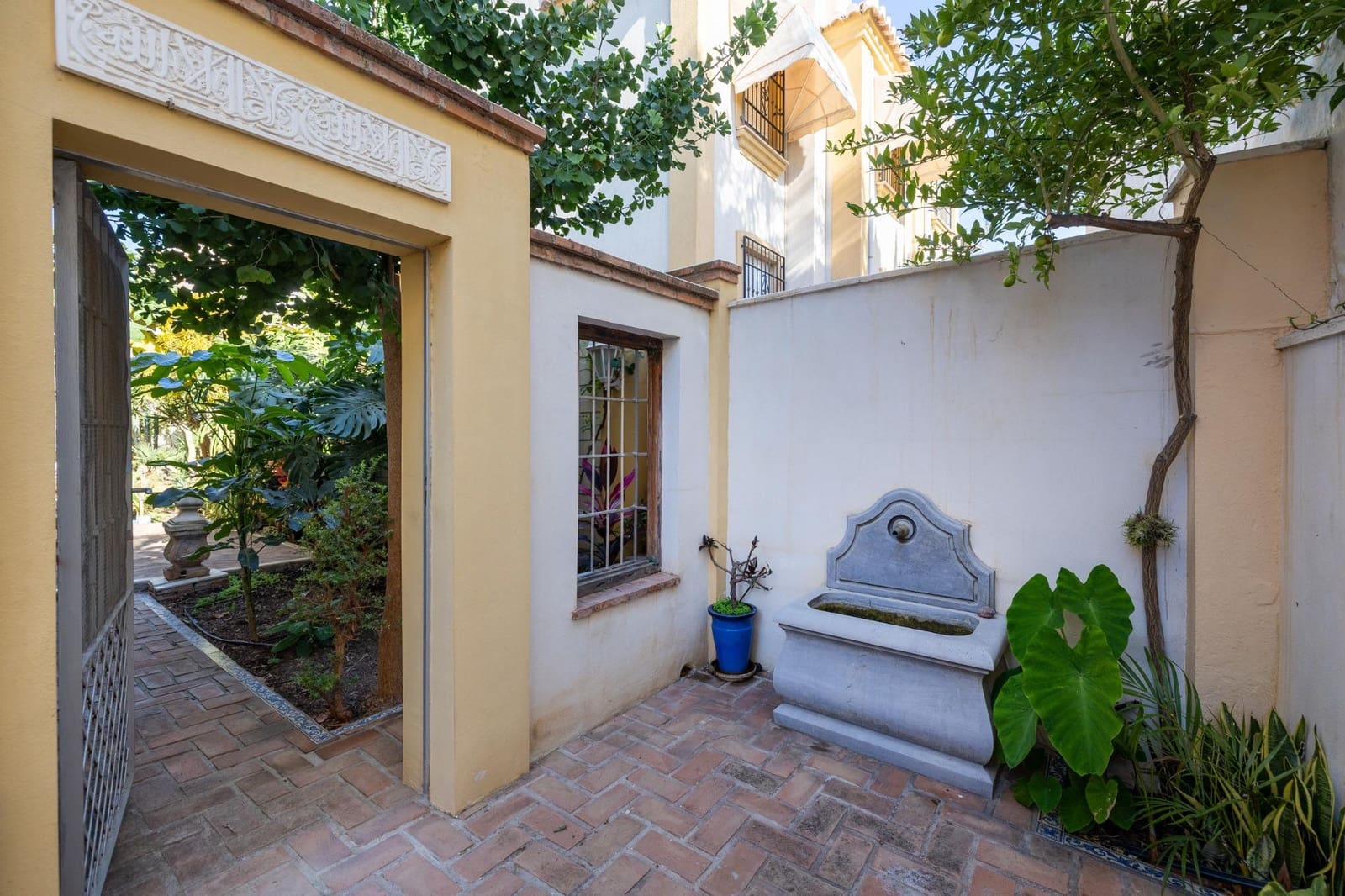3 soveværelse Rækkehus til salg i Motril med garage - € 390.000 (Ref: 9983143)