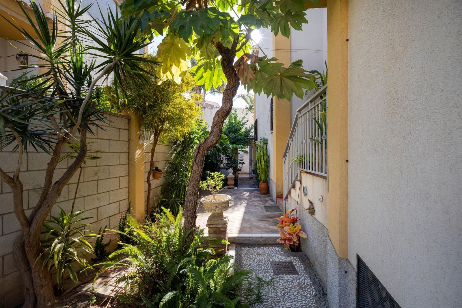 3 soveværelse Rækkehus til salg i Motril med garage - € 390.000 (Ref: 9983143)