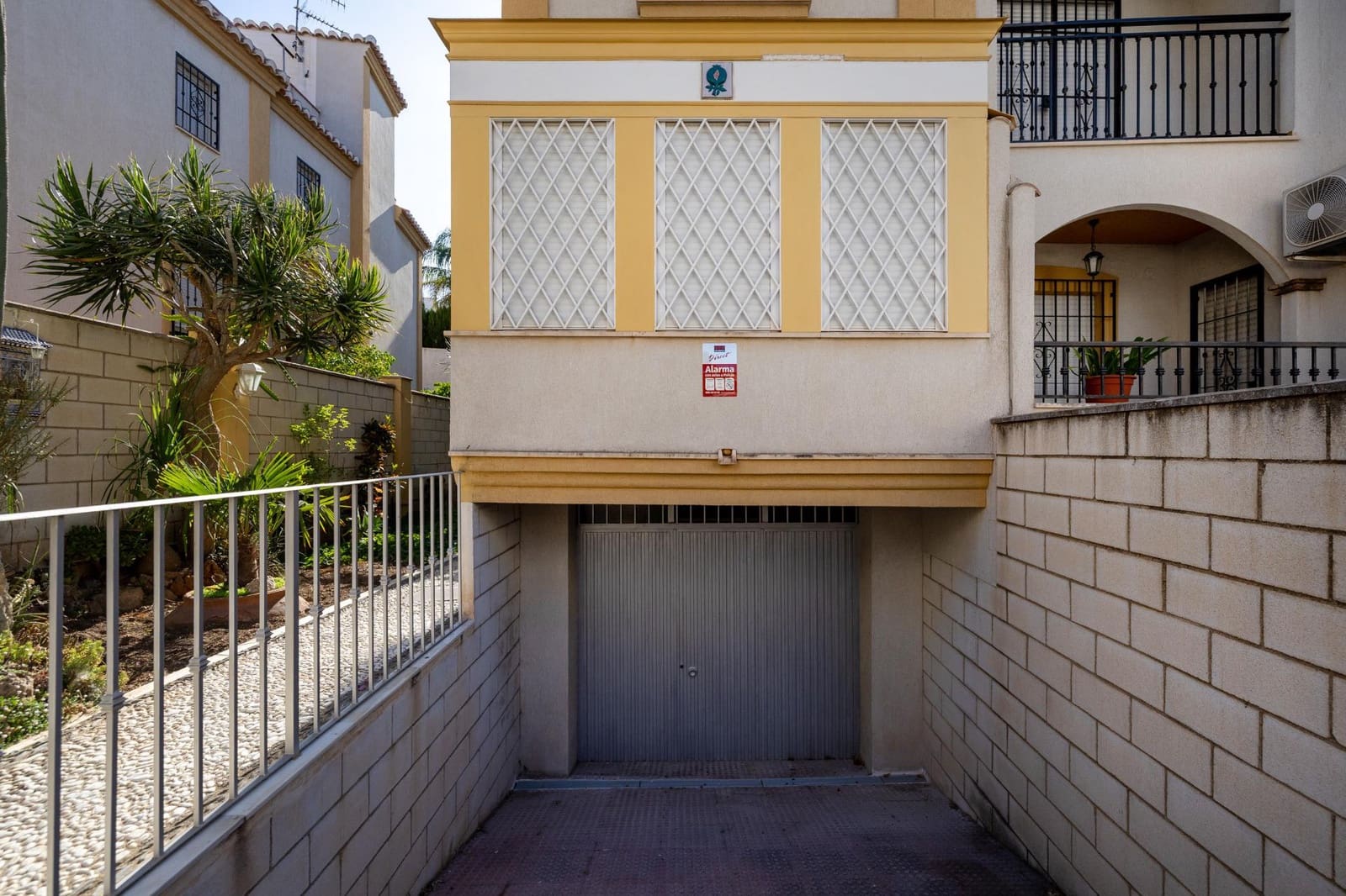 3 soveværelse Rækkehus til salg i Motril med garage - € 390.000 (Ref: 9983143)