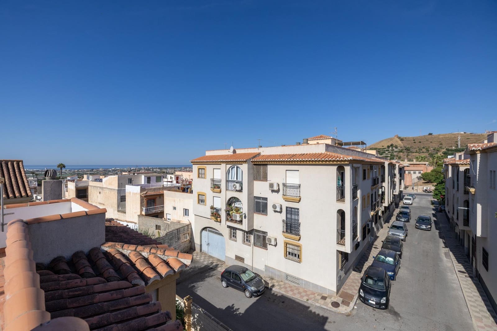 3 soveværelse Rækkehus til salg i Motril med garage - € 390.000 (Ref: 9983143)