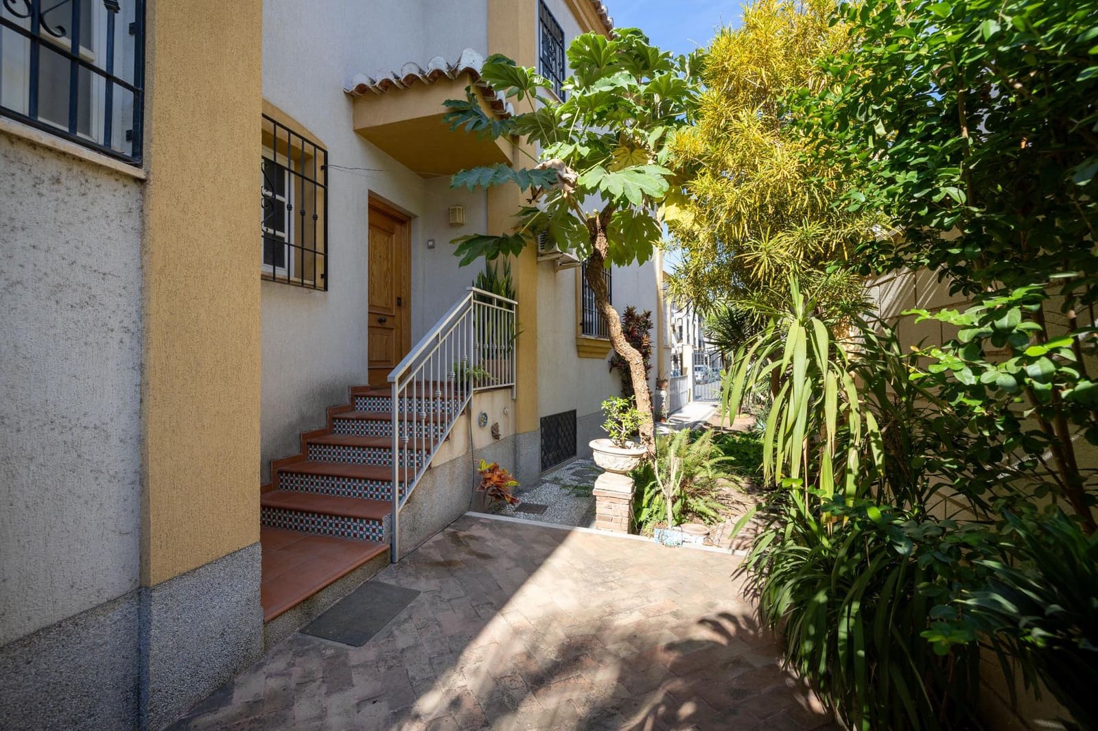 3 soveværelse Rækkehus til salg i Motril med garage - € 390.000 (Ref: 9983143)
