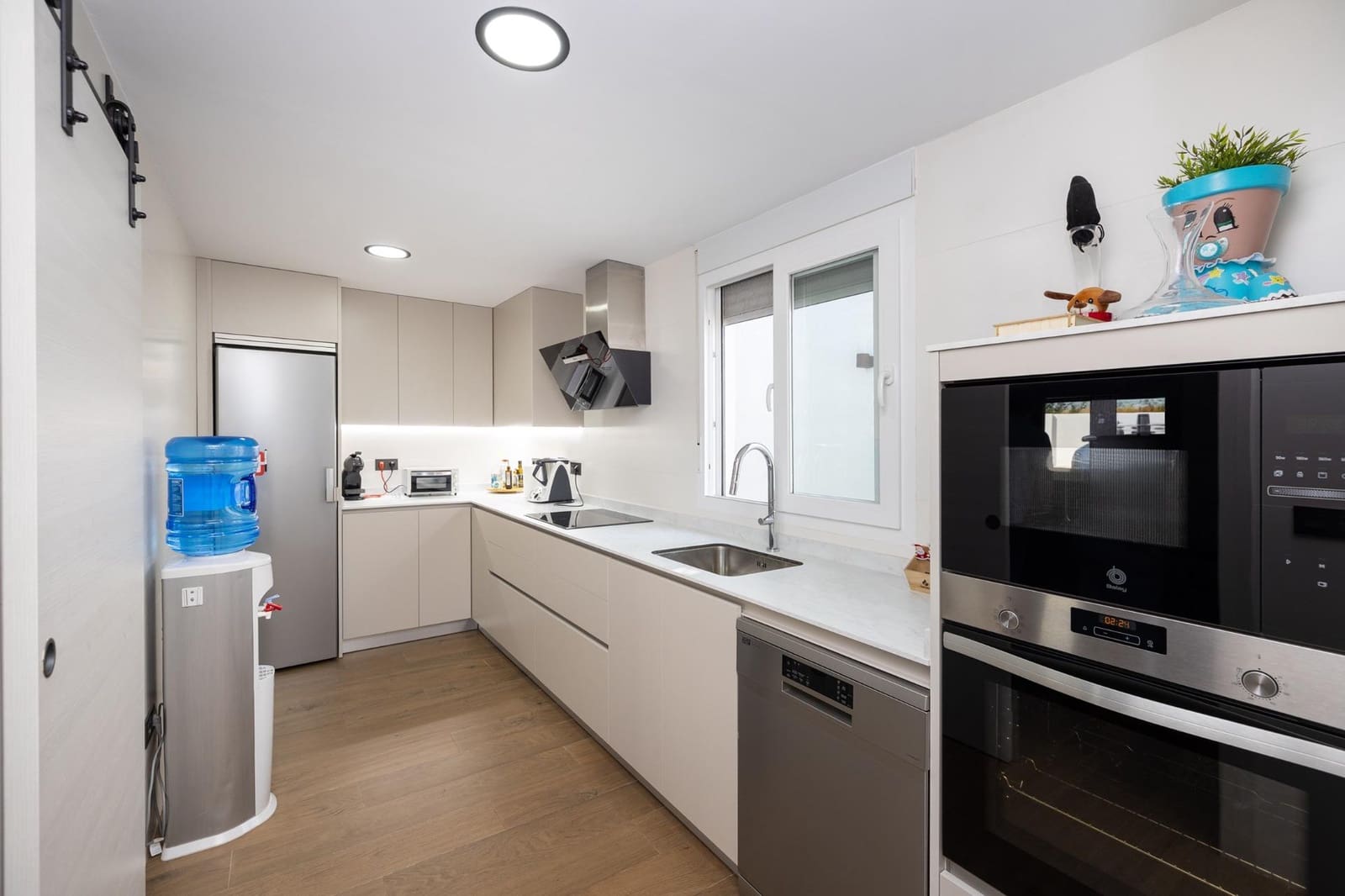 2 soveværelse Villa til salg i Albolote med garage - € 329.000 (Ref: 9983144)