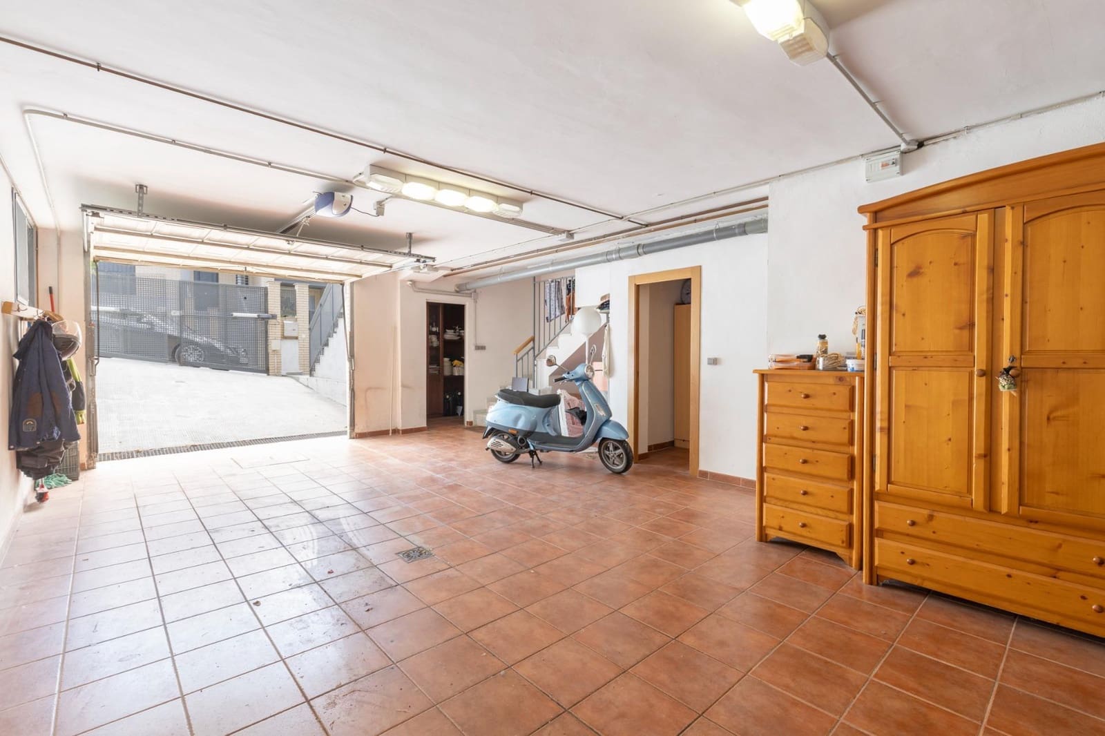 3 Zimmer Doppelhaus zu verkaufen in Granada Stadt mit Garage - 479.000 € (Ref: 9983146)