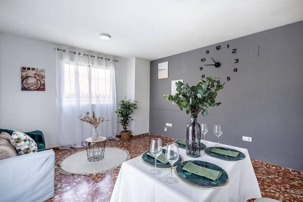 2 sovrum Lägenhet till salu i Maracena - 149 900 € (Ref: 9983149)