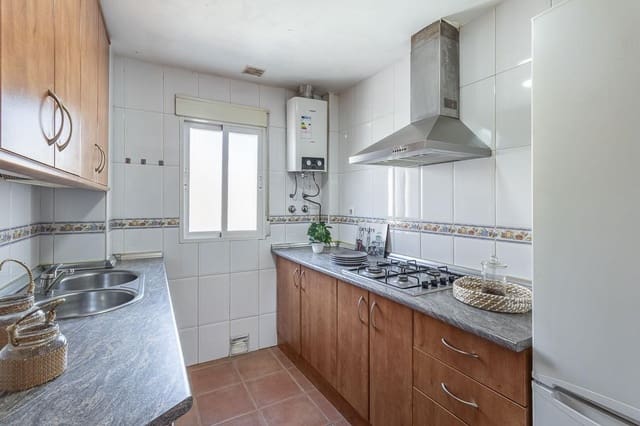 2 sovrum Lägenhet till salu i Maracena - 149 900 € (Ref: 9983149)