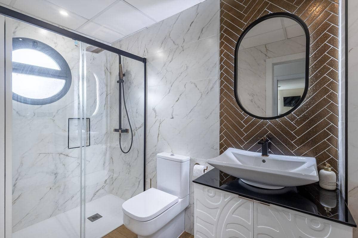 5 sypialnia Willa na sprzedaż w Dilar z basenem garażem - 485 000 € (Ref: 9985161)