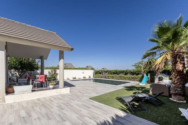 5 sypialnia Willa na sprzedaż w Dílar z basenem garażem - 485 000 € (Ref: 9985161)