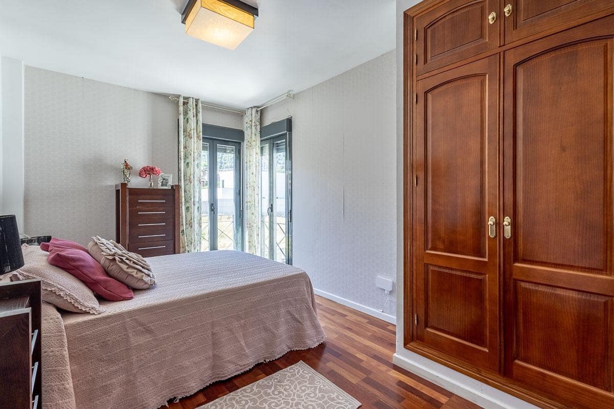 5 sypialnia Willa na sprzedaż w Dilar z basenem garażem - 485 000 € (Ref: 9985161)