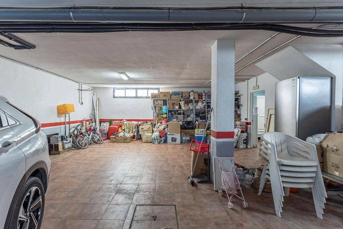 5 sypialnia Willa na sprzedaż w Dilar z basenem garażem - 485 000 € (Ref: 9985161)