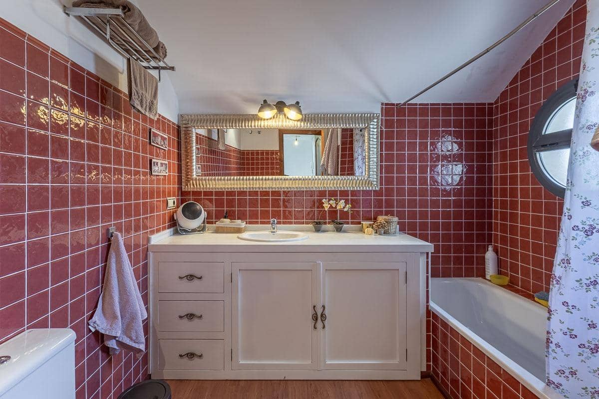 5 sypialnia Willa na sprzedaż w Dilar z basenem garażem - 485 000 € (Ref: 9985161)