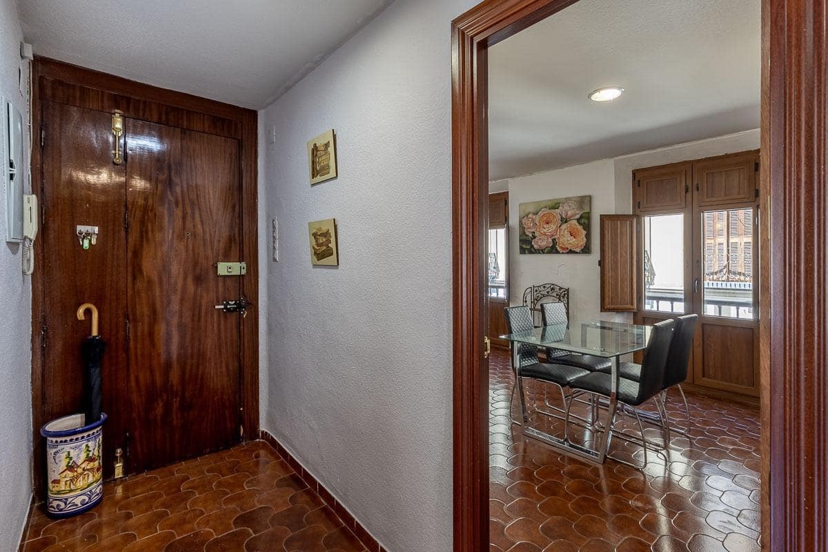 10 slaapkamer Flat te koop in Granada stad - € 595.000 (Ref: 9985162)