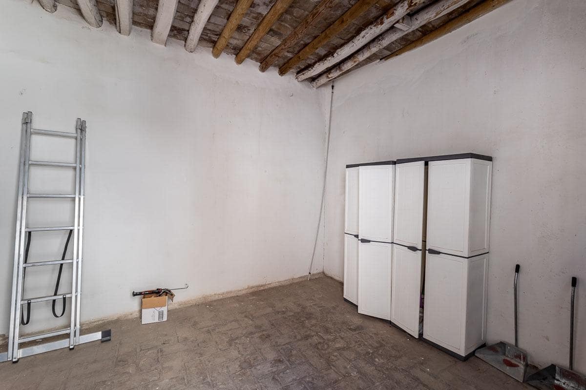 10 slaapkamer Flat te koop in Granada stad - € 595.000 (Ref: 9985162)