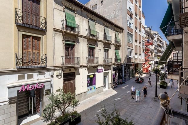 10 slaapkamer Flat te koop in Granada stad - € 595.000 (Ref: 9985162)