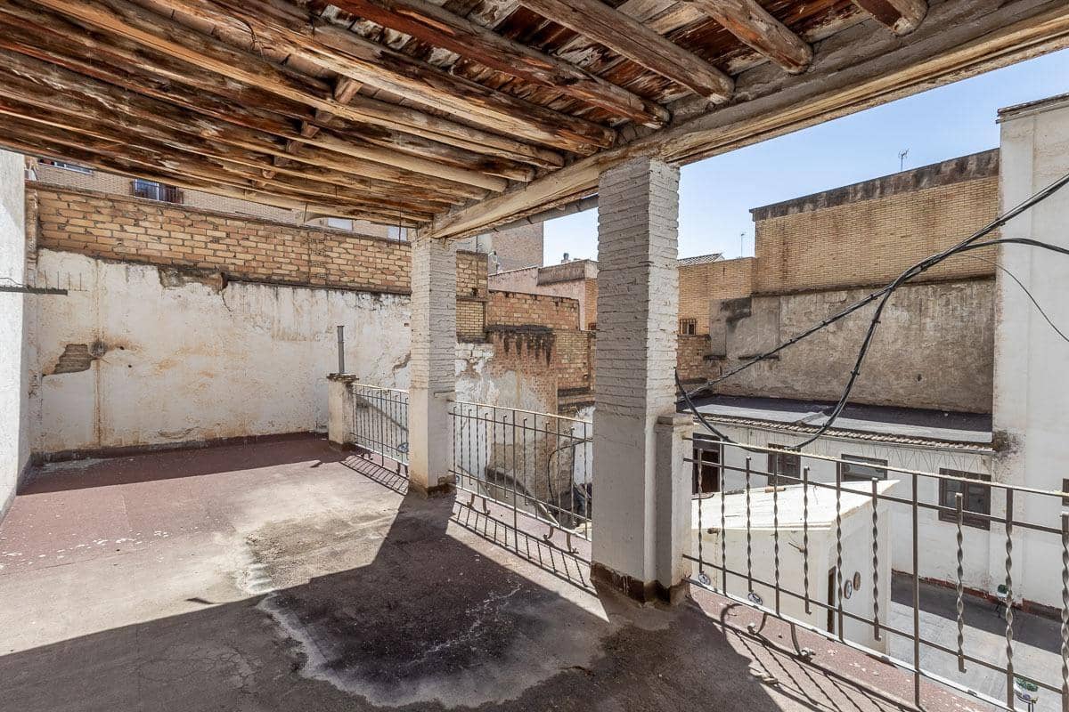 10 slaapkamer Flat te koop in Granada stad - € 595.000 (Ref: 9985162)