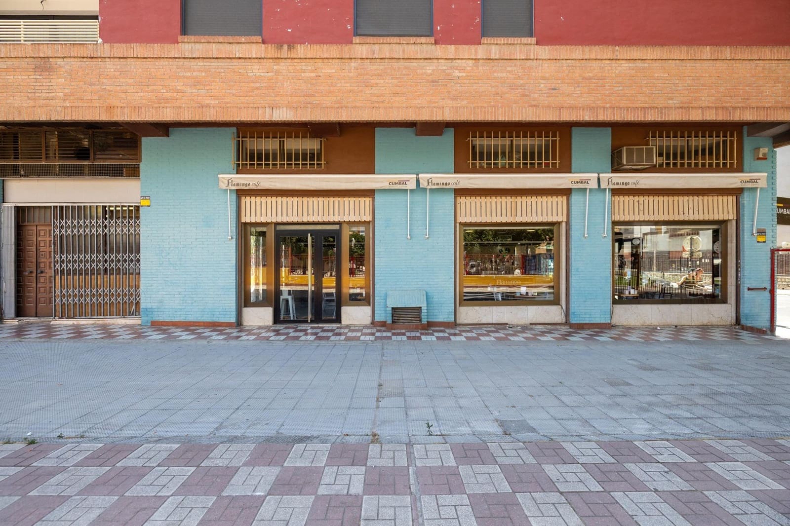Kommersiell til salgs i Granada by - € 330 000 (Ref: 9987050)