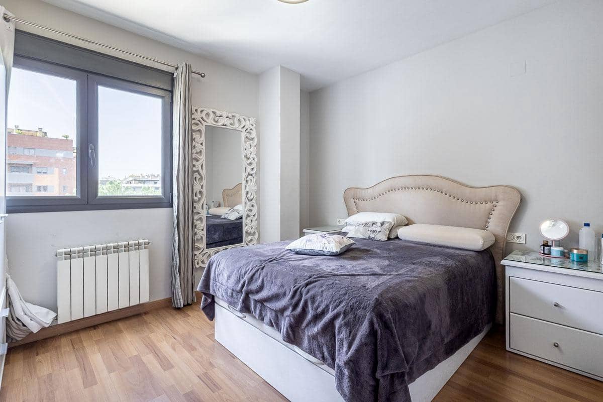 2 sypialnia Mieszkanie na sprzedaż w Miasto Grenada z basenem garażem - 335 000 € (Ref: 9987051)