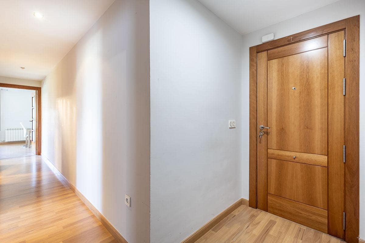 2 sypialnia Mieszkanie na sprzedaż w Miasto Grenada z basenem garażem - 335 000 € (Ref: 9987051)