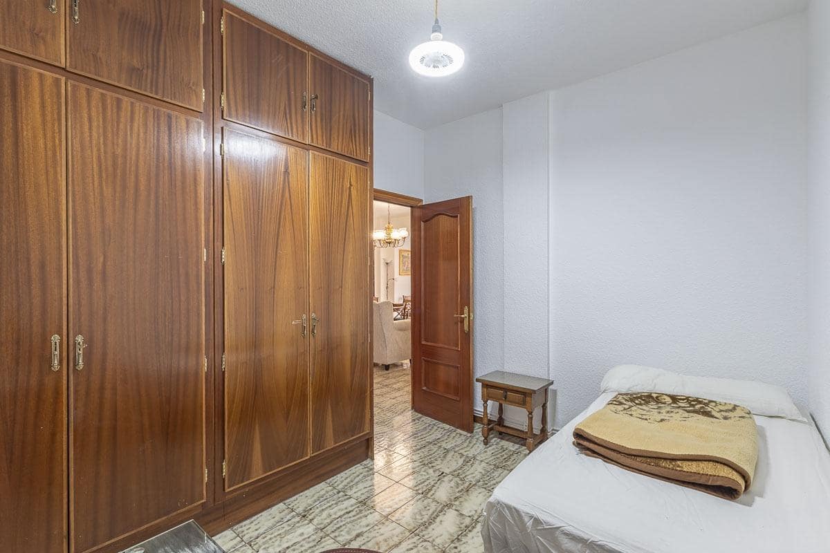 4 camera da letto Appartamento in vendita in Granada citta - 249.000 € (Rif: 9990884)