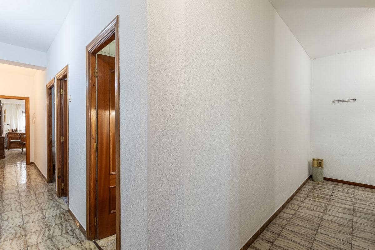4 camera da letto Appartamento in vendita in Granada citta - 249.000 € (Rif: 9990884)