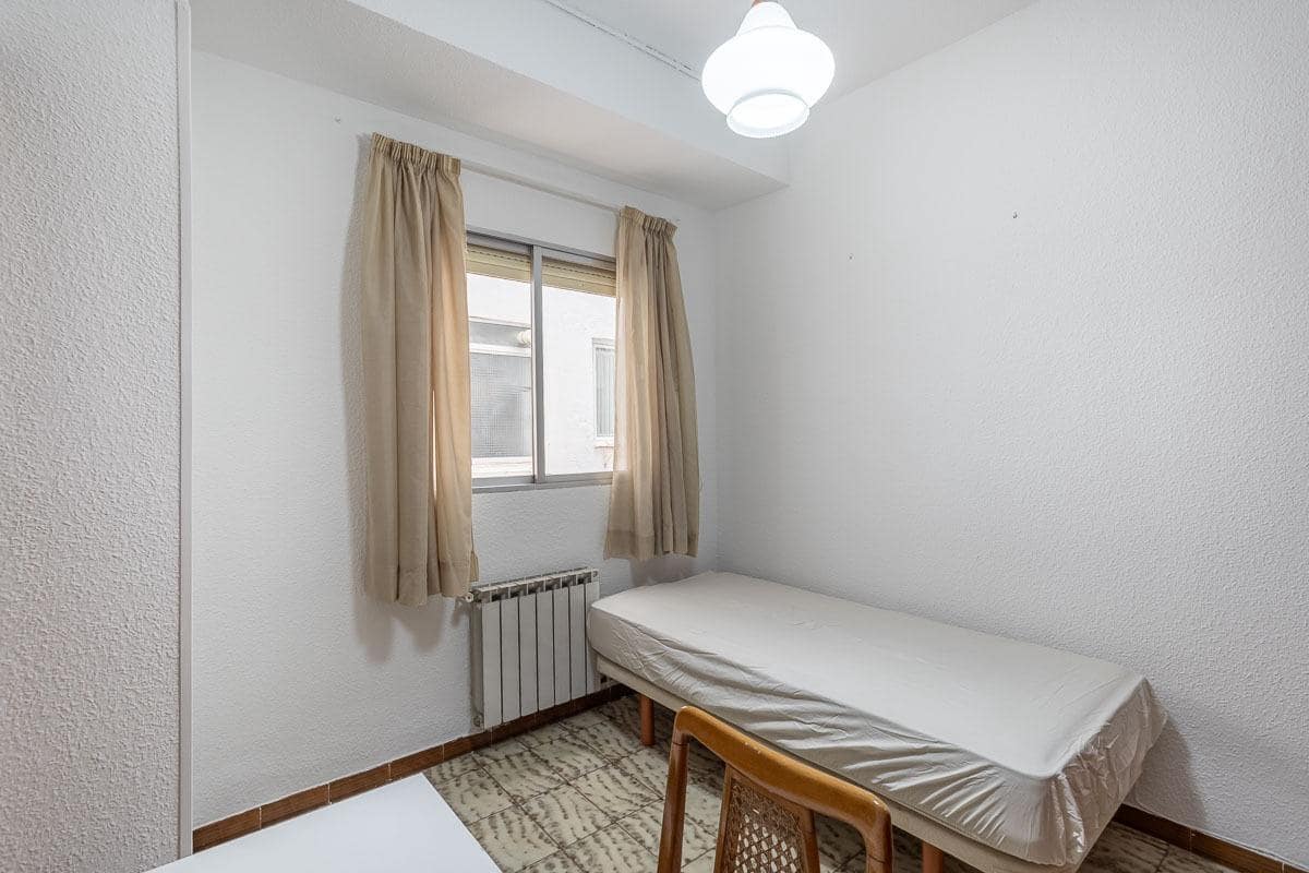 4 camera da letto Appartamento in vendita in Granada citta - 249.000 € (Rif: 9990884)