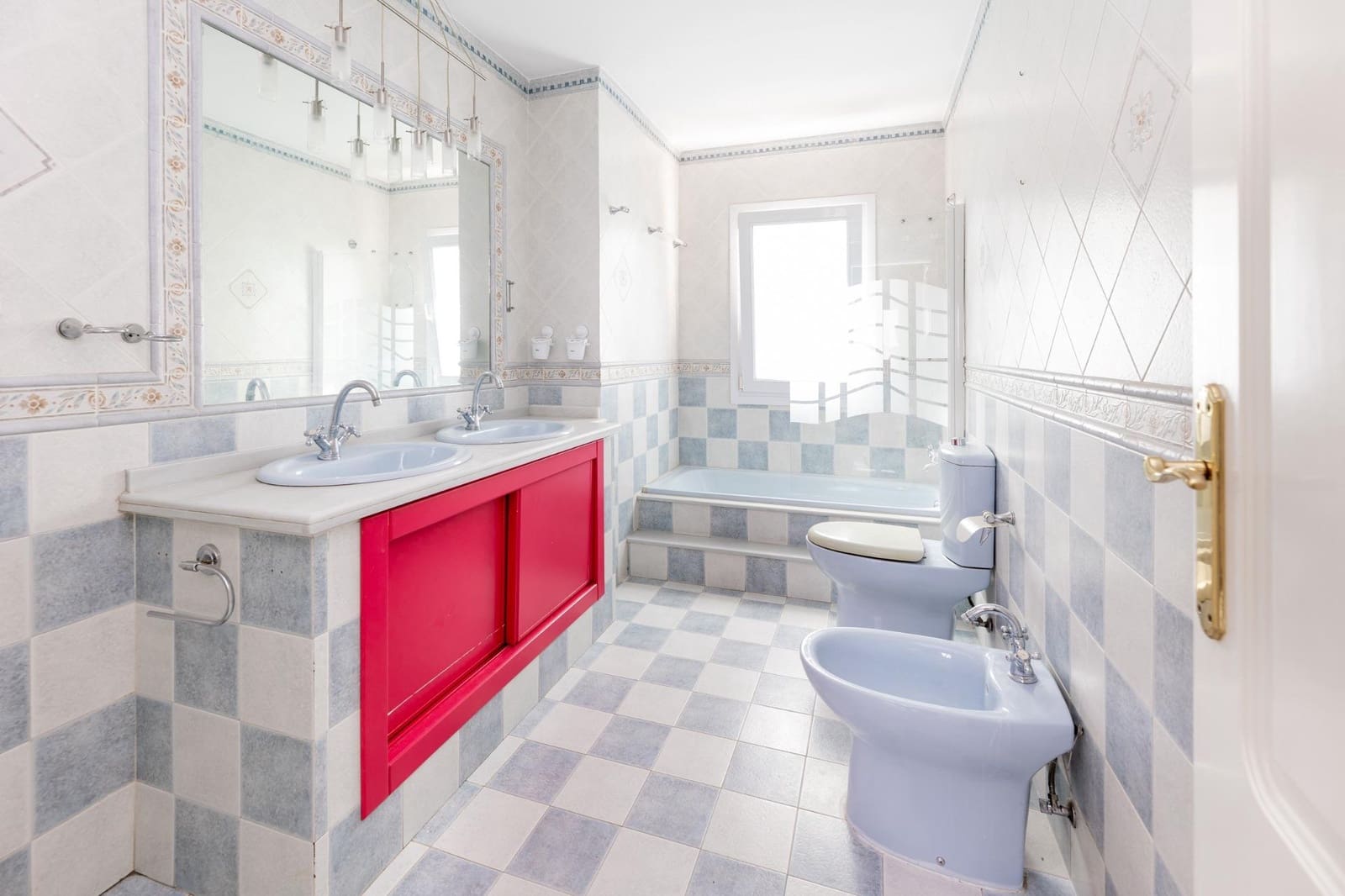 5 slaapkamer Villa te koop in Monachil met zwembad garage - € 450.000 (Ref: 9990886)
