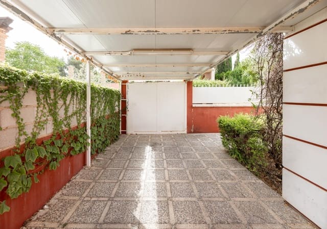 5 slaapkamer Villa te koop in Monachil met zwembad garage - € 450.000 (Ref: 9990886)