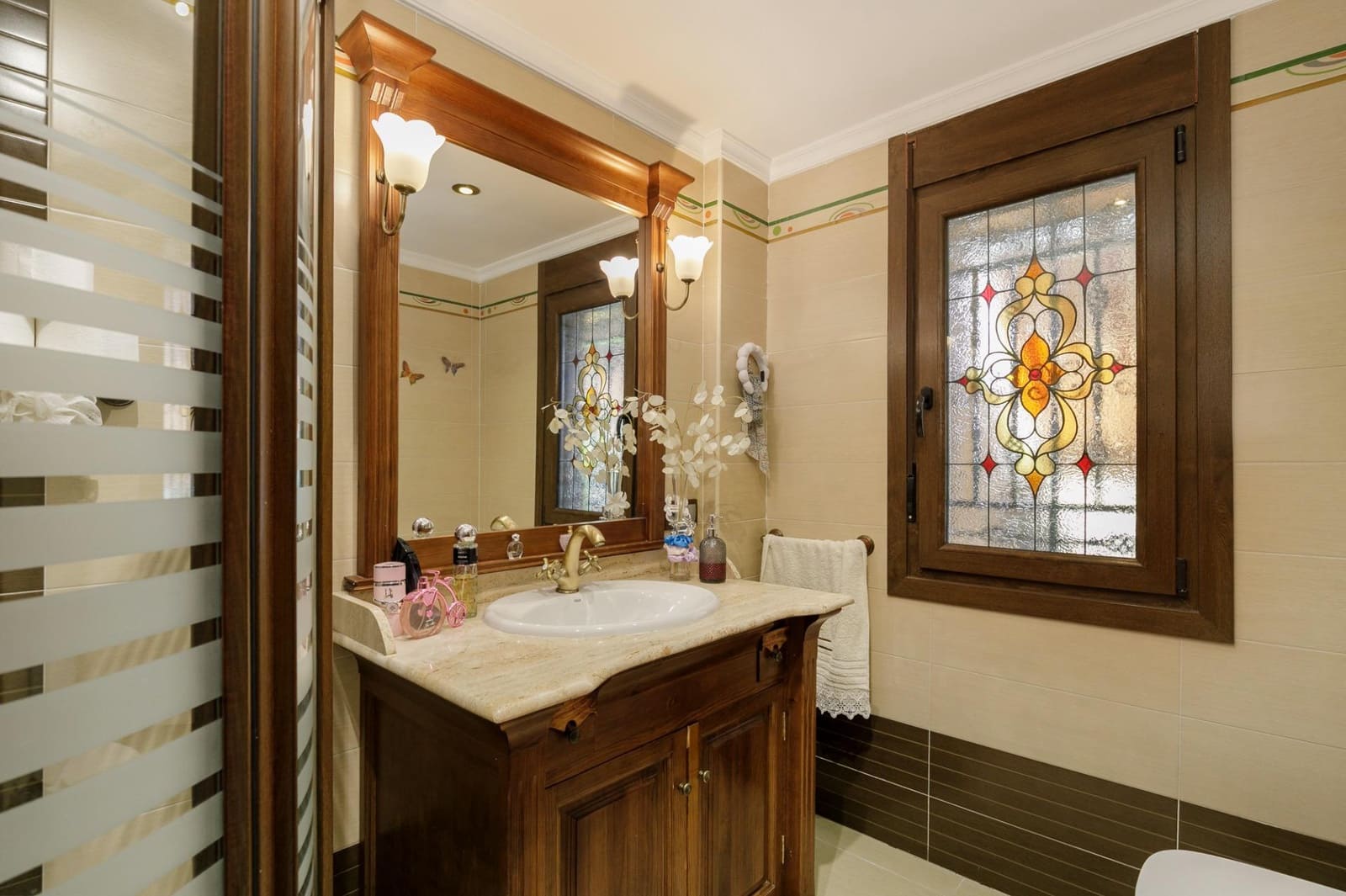 Pareado de 4 habitaciones en Ogíjares en venta con piscina garaje - 580.000 € (Ref: 9990888)