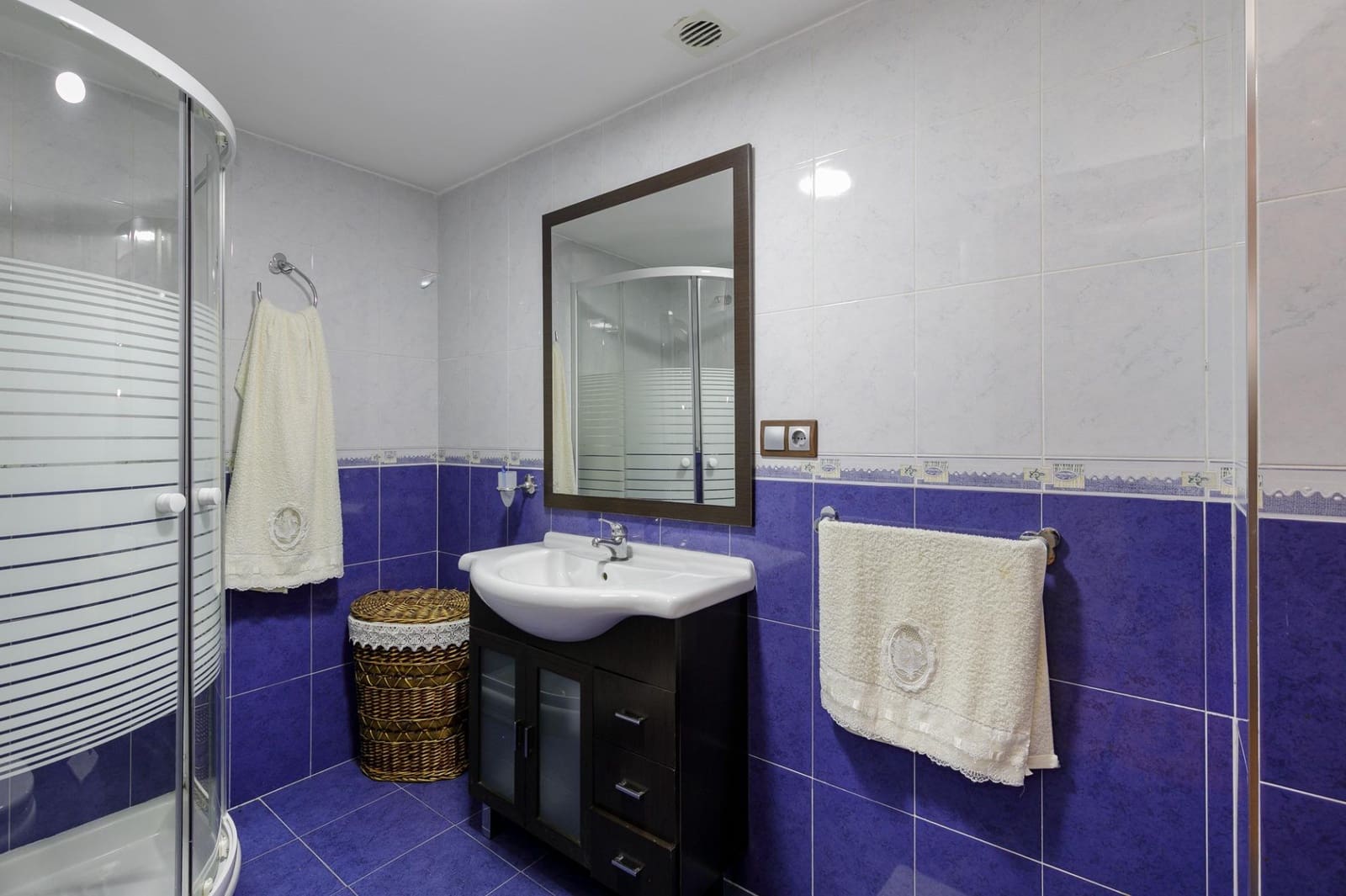 Pareado de 4 habitaciones en Ogíjares en venta con piscina garaje - 580.000 € (Ref: 9990888)