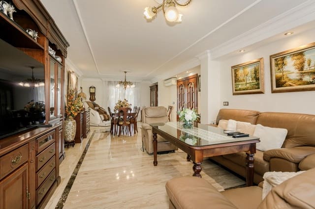 Pareado de 4 habitaciones en Ogíjares en venta con piscina garaje - 580.000 € (Ref: 9990888)